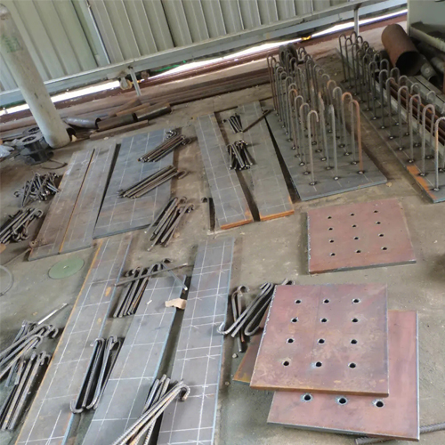 有哪些其他因素会影响锦州预埋件位置的确定？